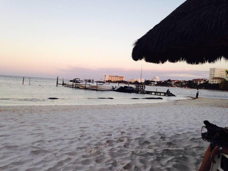 Amazing Ocean Front. 418 Apartment Cancun Luaran gambar