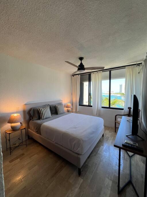 Amazing Ocean Front. 418 Apartment Cancun Luaran gambar